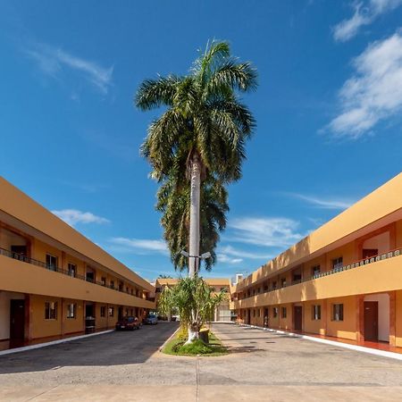 Tecnohotel Itzaes メリダ エクステリア 写真